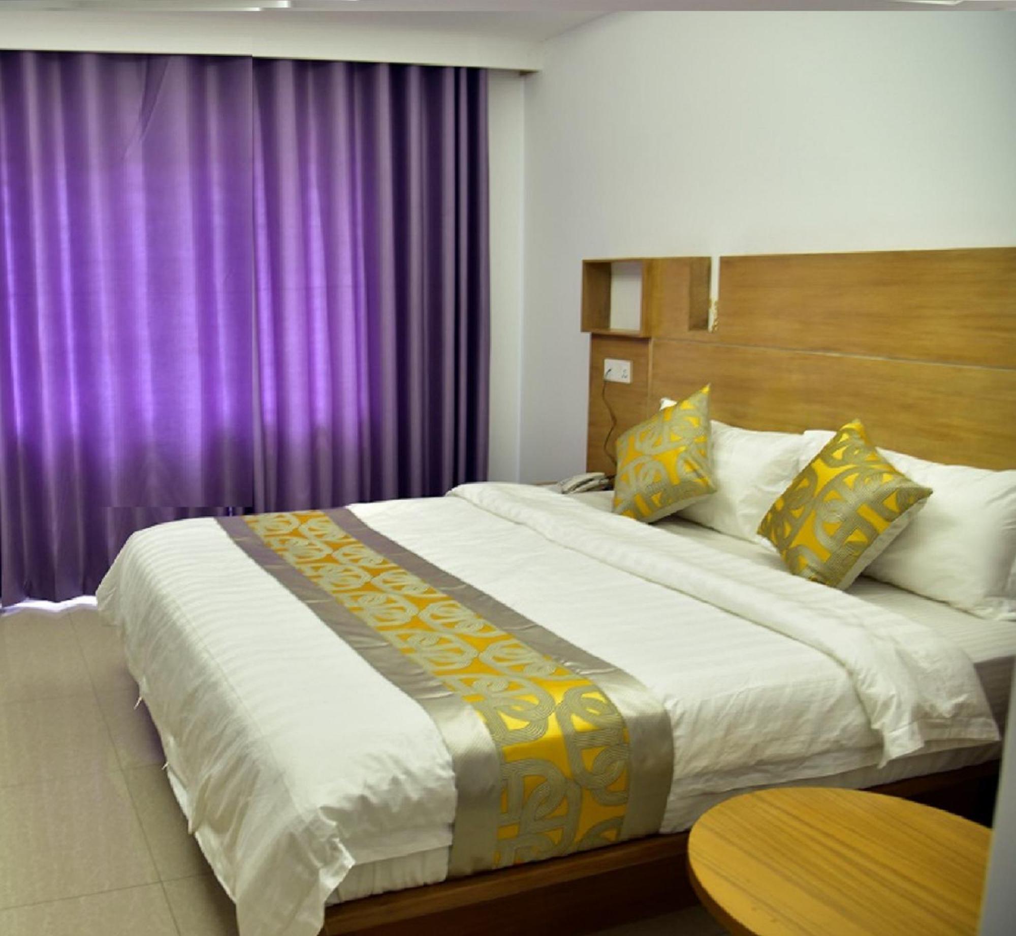 Annex Suites Bogra ภายนอก รูปภาพ